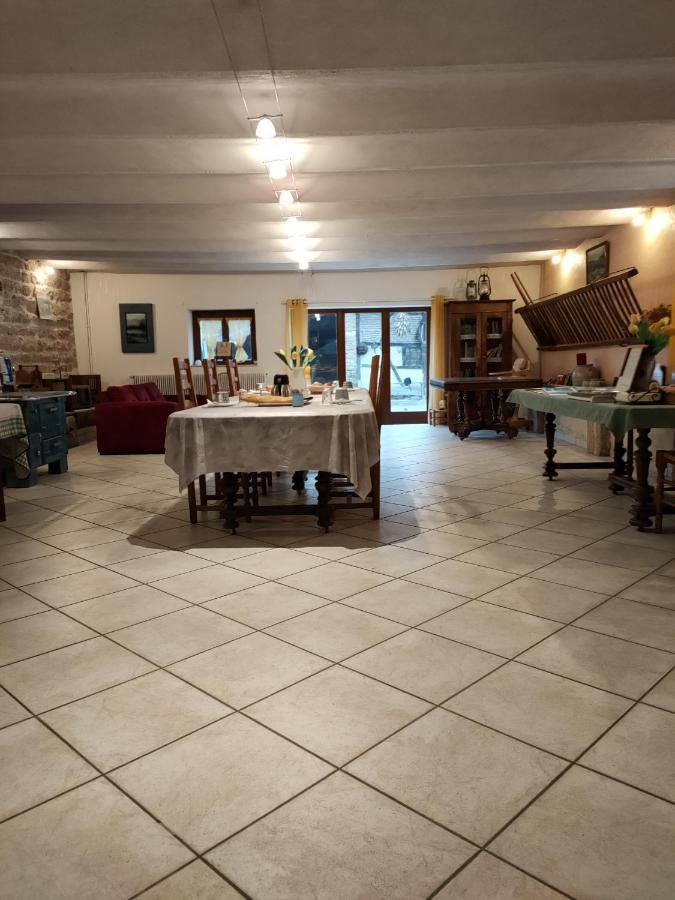 La Ferme Du Grand Faubourg Bed & Breakfast Понт-де-Во Екстериор снимка