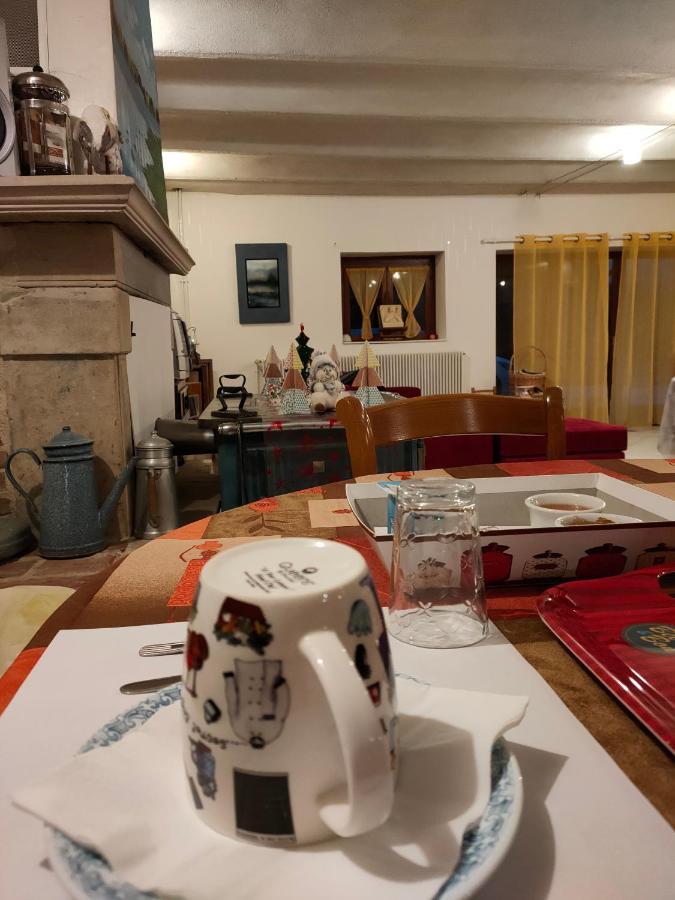 La Ferme Du Grand Faubourg Bed & Breakfast Понт-де-Во Екстериор снимка
