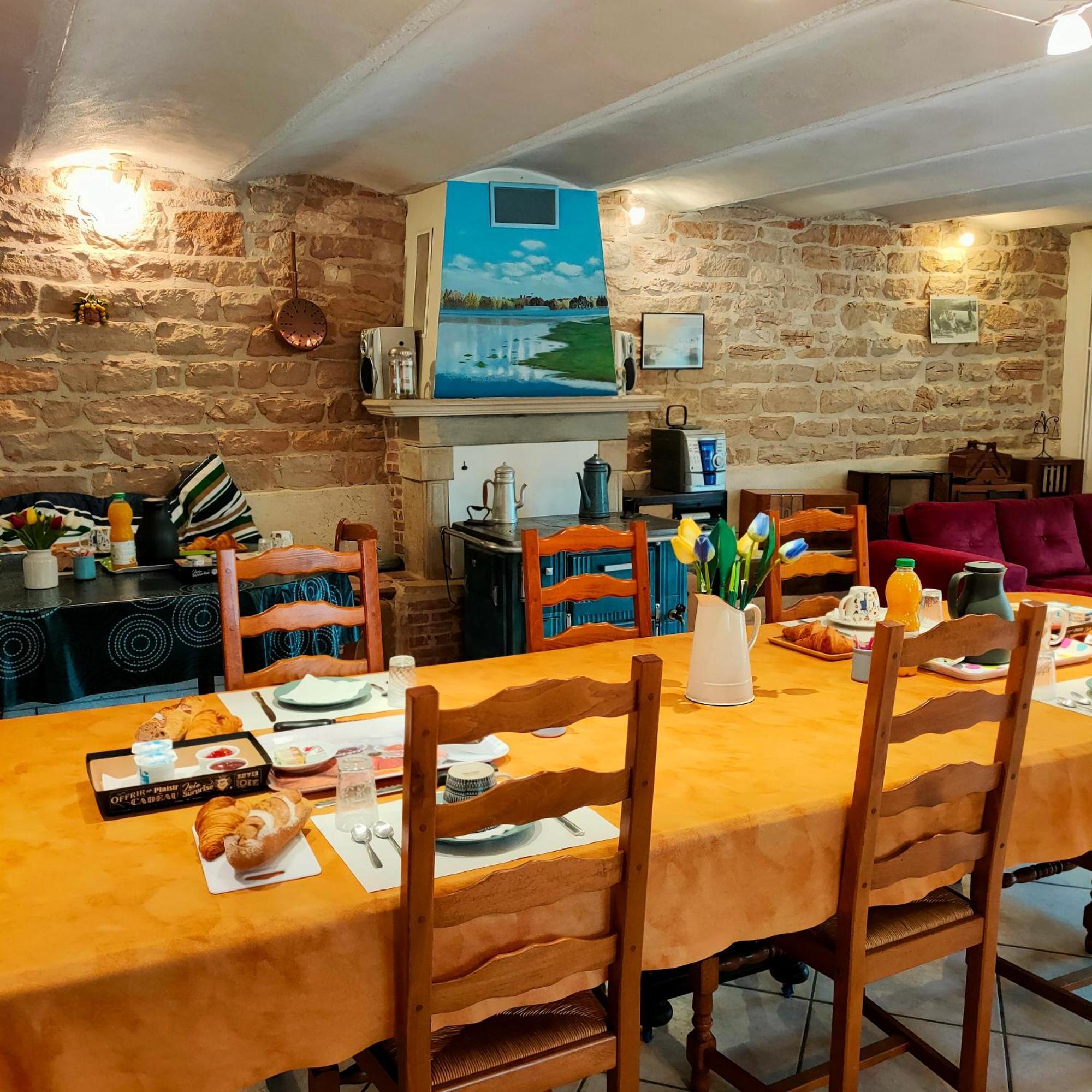 La Ferme Du Grand Faubourg Bed & Breakfast Понт-де-Во Екстериор снимка