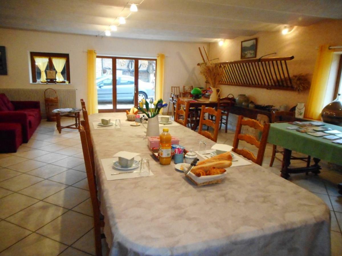 La Ferme Du Grand Faubourg Bed & Breakfast Понт-де-Во Екстериор снимка